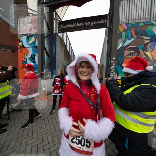 08.12.2024 - St. Pauli X-Mass-Run No. 14 Michael Strokosch http://msf.ph/oto/7521027 08.12.2024 10:08:02 Laufen 2505 meine-sportfotos.de