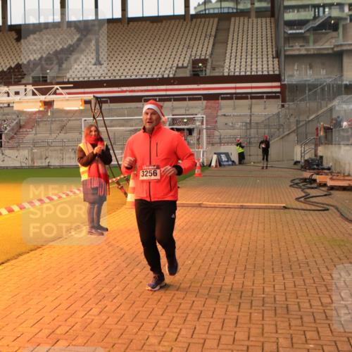 08.12.2024 - St. Pauli X-Mass-Run No. 14 Kathrin Stürmer Photography http://msf.ph/oto/7521429 08.12.2024 09:56:08 Ziel 799, 1852, 3256, 3261 meine-sportfotos.de