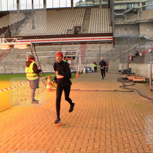 08.12.2024 - St. Pauli X-Mass-Run No. 14 Kathrin Stürmer Photography http://msf.ph/oto/7521715 08.12.2024 09:56:40 Ziel 384, 1741, 1754, 2956, 3095 meine-sportfotos.de