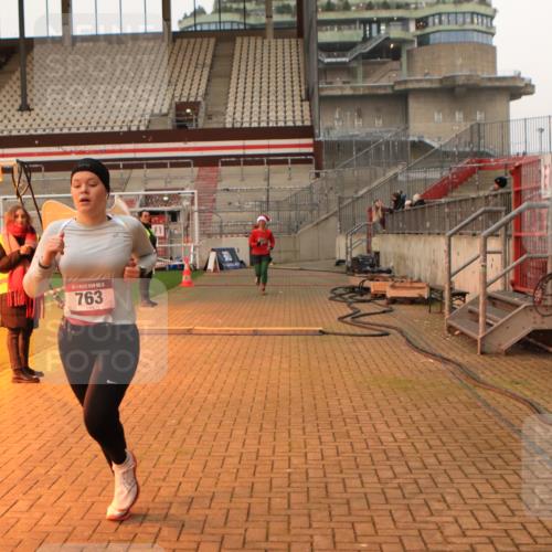 08.12.2024 - St. Pauli X-Mass-Run No. 14 Kathrin Stürmer Photography http://msf.ph/oto/7522029 08.12.2024 09:57:01 Ziel 364, 420, 755, 763, 904, 1291, 1982, 2267, 3022, 3139, 3162 meine-sportfotos.de