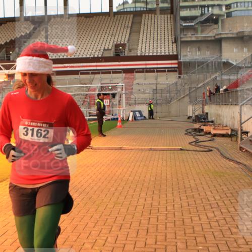 08.12.2024 - St. Pauli X-Mass-Run No. 14 Kathrin Stürmer Photography http://msf.ph/oto/7522106 08.12.2024 09:57:06 Ziel 755, 763, 904, 1291, 1982, 2267, 3022, 3162 meine-sportfotos.de