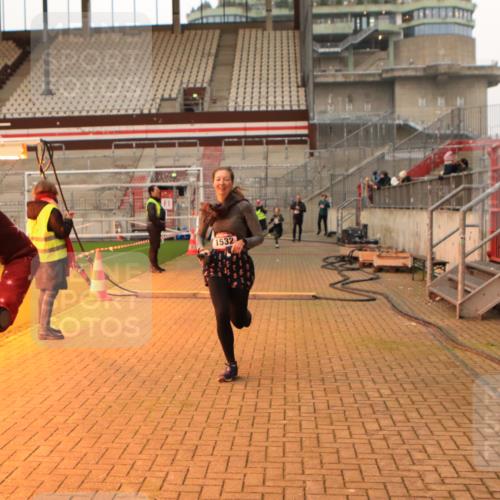 08.12.2024 - St. Pauli X-Mass-Run No. 14 Kathrin Stürmer Photography http://msf.ph/oto/7522355 08.12.2024 09:57:47 Ziel 510, 1532, 2840, 3092, 3171 meine-sportfotos.de