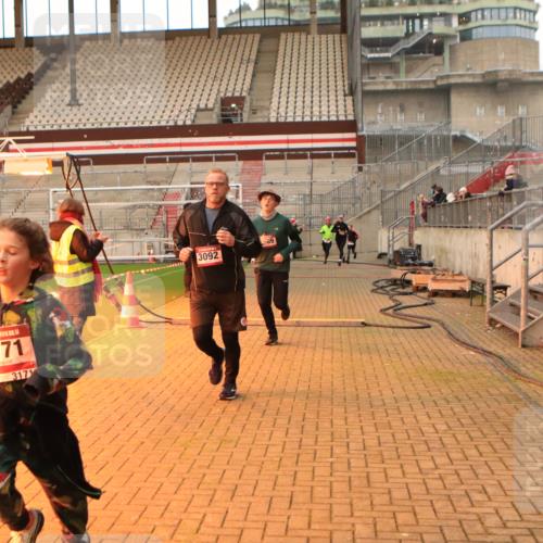 08.12.2024 - St. Pauli X-Mass-Run No. 14 Kathrin Stürmer Photography http://msf.ph/oto/7522413 08.12.2024 09:57:54 Ziel 510, 1532, 1789, 2934, 2943, 2944, 3092, 3171 meine-sportfotos.de