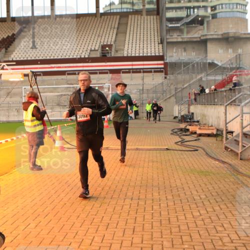 08.12.2024 - St. Pauli X-Mass-Run No. 14 Kathrin Stürmer Photography http://msf.ph/oto/7522418 08.12.2024 09:57:55 Ziel 510, 1532, 1789, 2934, 2943, 2944, 3092, 3171 meine-sportfotos.de