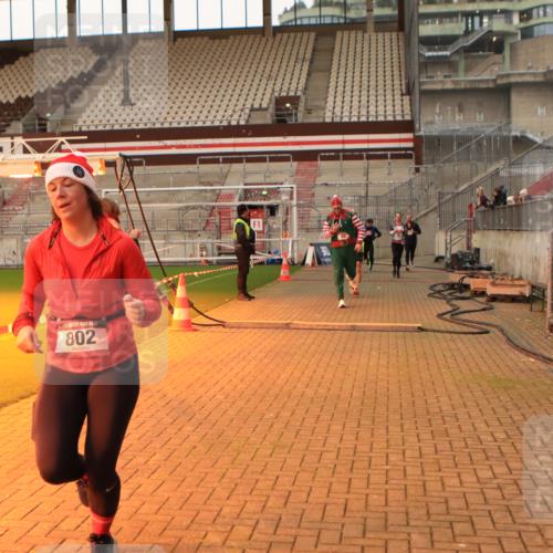 08.12.2024 - St. Pauli X-Mass-Run No. 14 Kathrin Stürmer Photography http://msf.ph/oto/7522687 08.12.2024 09:58:16 Ziel 49, 55, 802, 832, 880, 1075, 1080, 1396, 1397, 1864, 2428, 2872, 3109 meine-sportfotos.de