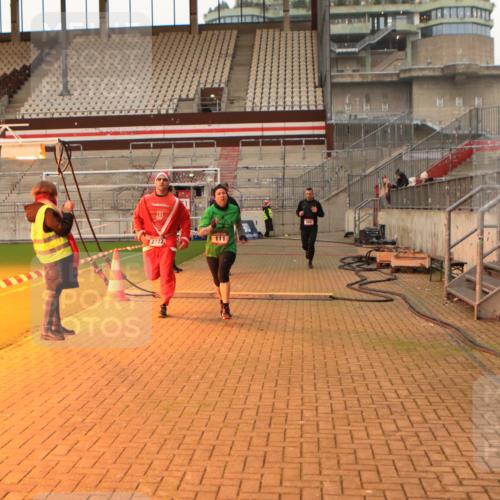08.12.2024 - St. Pauli X-Mass-Run No. 14 Kathrin Stürmer Photography http://msf.ph/oto/7522971 08.12.2024 09:58:35 Ziel 111, 488, 989, 1105, 1119, 2722, 2984 meine-sportfotos.de