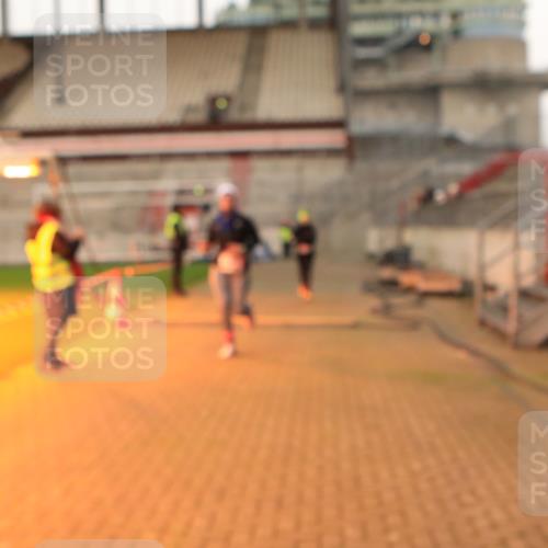 08.12.2024 - St. Pauli X-Mass-Run No. 14 Kathrin Stürmer Photography http://msf.ph/oto/7523440 08.12.2024 09:59:31 Ziel 100, 190, 2478, 2480, 2932, 3156, 3157 meine-sportfotos.de