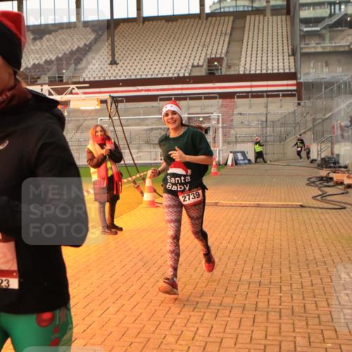 08.12.2024 - St. Pauli X-Mass-Run No. 14 Kathrin Stürmer Photography http://msf.ph/oto/7523633 08.12.2024 09:59:49 Ziel 123, 2739, 2958, 3294 meine-sportfotos.de
