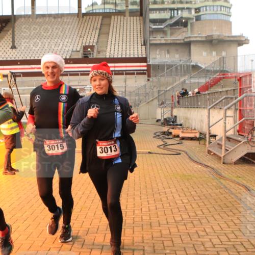 08.12.2024 - St. Pauli X-Mass-Run No. 14 Kathrin Stürmer Photography http://msf.ph/oto/7523822 08.12.2024 10:00:08 Ziel 174, 259, 484, 608, 1725, 3013, 3015, 3170, 3172 meine-sportfotos.de