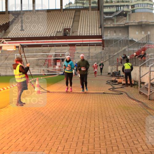 08.12.2024 - St. Pauli X-Mass-Run No. 14 Kathrin Stürmer Photography http://msf.ph/oto/7524092 08.12.2024 10:00:44 Ziel 410, 642, 1750, 1773, 2447, 2808, 2809, 3033 meine-sportfotos.de