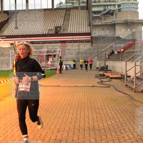 08.12.2024 - St. Pauli X-Mass-Run No. 14 Kathrin Stürmer Photography http://msf.ph/oto/7524260 08.12.2024 10:01:01 Ziel 410, 418, 512, 713, 1750, 2447, 2696 meine-sportfotos.de
