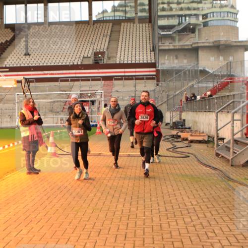 08.12.2024 - St. Pauli X-Mass-Run No. 14 Kathrin Stürmer Photography http://msf.ph/oto/7524525 08.12.2024 10:01:42 Ziel 86, 1751, 1784, 2302, 2361, 2362, 2826, 2833, 3093, 3304 meine-sportfotos.de