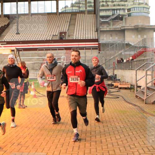 08.12.2024 - St. Pauli X-Mass-Run No. 14 Kathrin Stürmer Photography http://msf.ph/oto/7524531 08.12.2024 10:01:43 Ziel 86, 1751, 1784, 2302, 2361, 2362, 2826, 2833, 3093, 3304 meine-sportfotos.de
