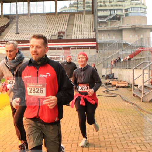 08.12.2024 - St. Pauli X-Mass-Run No. 14 Kathrin Stürmer Photography http://msf.ph/oto/7524535 08.12.2024 10:01:44 Ziel 86, 1751, 1784, 2302, 2361, 2362, 2817, 2826, 2833, 3093, 3304 meine-sportfotos.de