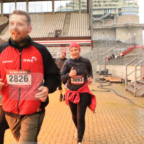 08.12.2024 - St. Pauli X-Mass-Run No. 14 Kathrin Stürmer Photography http://msf.ph/oto/7524536 08.12.2024 10:01:44 Ziel 86, 1751, 1784, 2302, 2361, 2362, 2817, 2826, 2833, 3093, 3304 meine-sportfotos.de