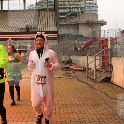 08.12.2024 - St. Pauli X-Mass-Run No. 14 Kathrin Stürmer Photography http://msf.ph/oto/7524654 08.12.2024 10:02:24 Ziel 187, 479, 604, 609, 1275, 2211, 2334, 2371, 2898, 3104, 3105 meine-sportfotos.de