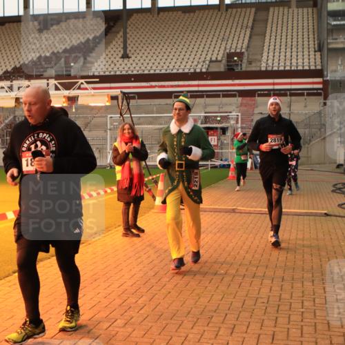 08.12.2024 - St. Pauli X-Mass-Run No. 14 Kathrin Stürmer Photography http://msf.ph/oto/7524709 08.12.2024 10:03:42 Ziel 330, 624, 815, 1565, 1678, 1870, 2219, 2759, 2819, 2933, 2948, 2955, 3071, 3082, 3169, 3179, 3180 meine-sportfotos.de