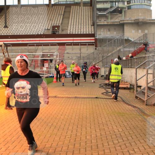 08.12.2024 - St. Pauli X-Mass-Run No. 14 Kathrin Stürmer Photography http://msf.ph/oto/7524730 08.12.2024 10:04:01 Ziel 31, 89, 299, 791, 1421, 2380, 2382, 2383, 2604 meine-sportfotos.de
