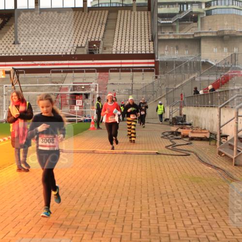 08.12.2024 - St. Pauli X-Mass-Run No. 14 Kathrin Stürmer Photography http://msf.ph/oto/7524757 08.12.2024 10:04:17 Ziel 31, 76, 89, 172, 299, 595, 627, 634, 748, 791, 1421, 2380, 2382, 2383, 2485, 2758, 2937, 3007, 3008 meine-sportfotos.de