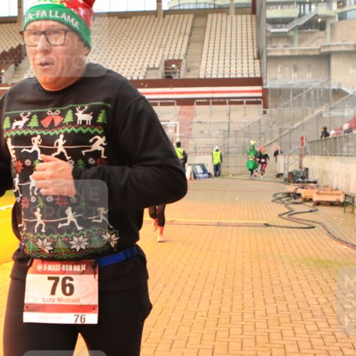 08.12.2024 - St. Pauli X-Mass-Run No. 14 Kathrin Stürmer Photography http://msf.ph/oto/7524771 08.12.2024 10:04:25 Ziel 76, 172, 595, 748, 2485, 2758, 2937, 3007, 3008 meine-sportfotos.de