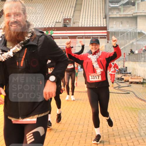 08.12.2024 - St. Pauli X-Mass-Run No. 14 Kathrin Stürmer Photography http://msf.ph/oto/7524799 08.12.2024 10:04:51 Ziel 24, 312, 1021, 1067, 1959, 2013, 2015, 2031, 2165, 2836, 3077, 3310, 3311, 3312, 3313, 3314, 3315, 3316, 3317, 3318 meine-sportfotos.de