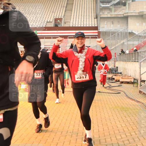 08.12.2024 - St. Pauli X-Mass-Run No. 14 Kathrin Stürmer Photography http://msf.ph/oto/7524800 08.12.2024 10:04:52 Ziel 24, 312, 1021, 1067, 1959, 2013, 2015, 2031, 2165, 2836, 3077, 3310, 3311, 3312, 3313, 3314, 3315, 3316, 3317, 3318 meine-sportfotos.de