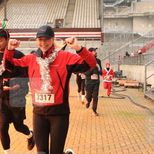 08.12.2024 - St. Pauli X-Mass-Run No. 14 Kathrin Stürmer Photography http://msf.ph/oto/7524802 08.12.2024 10:04:52 Ziel 24, 312, 1021, 1067, 1959, 2013, 2015, 2031, 2165, 2836, 3077, 3310, 3311, 3312, 3313, 3314, 3315, 3316, 3317, 3318 meine-sportfotos.de