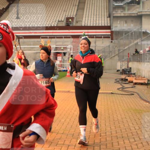 08.12.2024 - St. Pauli X-Mass-Run No. 14 Kathrin Stürmer Photography http://msf.ph/oto/7524821 08.12.2024 10:04:56 Ziel 24, 273, 312, 620, 1067, 1959, 2013, 2015, 2031, 2165, 2836, 3077, 3310, 3311, 3312, 3313, 3314, 3315, 3316, 3317, 3318 meine-sportfotos.de