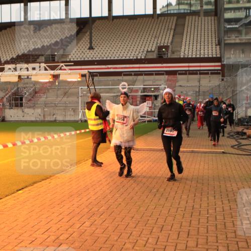 08.12.2024 - St. Pauli X-Mass-Run No. 14 Kathrin Stürmer Photography http://msf.ph/oto/7524869 08.12.2024 10:05:20 Ziel 126, 751, 932, 949, 1178, 1605, 1643, 1650, 1957, 2056, 2077, 2080, 2146, 2306, 2308, 2435, 2603, 2864, 2866, 2889, 2890, 2903, 2904, 3114, 3184, 3302, 3339 meine-sportfotos.de