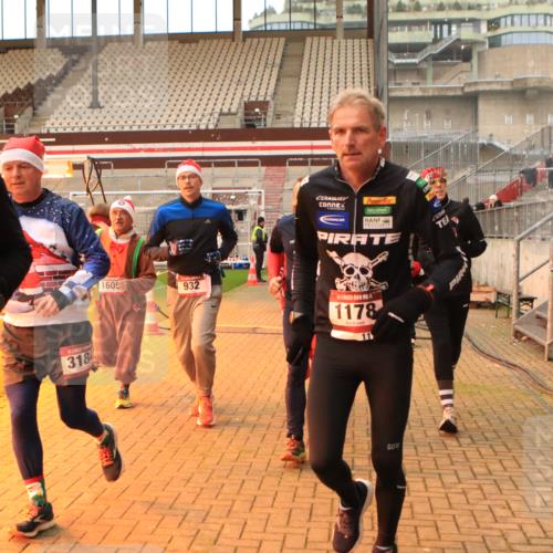 08.12.2024 - St. Pauli X-Mass-Run No. 14 Kathrin Stürmer Photography http://msf.ph/oto/7524894 08.12.2024 10:05:26 Ziel 126, 751, 932, 949, 1178, 1232, 1243, 1605, 1643, 1650, 1957, 2056, 2077, 2080, 2146, 2306, 2308, 2344, 2435, 2474, 2603, 2864, 2866, 2908, 3114, 3115, 3118, 3184, 3302 meine-sportfotos.de