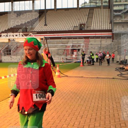 08.12.2024 - St. Pauli X-Mass-Run No. 14 Kathrin Stürmer Photography http://msf.ph/oto/7524952 08.12.2024 10:05:38 Ziel 175, 751, 1068, 1232, 1243, 1605, 1643, 2306, 2308, 2344, 2435, 2474, 2603, 2908, 3006, 3115, 3118 meine-sportfotos.de