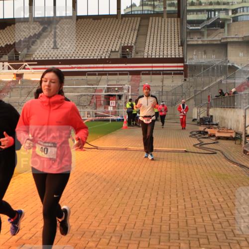 08.12.2024 - St. Pauli X-Mass-Run No. 14 Kathrin Stürmer Photography http://msf.ph/oto/7524977 08.12.2024 10:05:50 Ziel 40, 65, 175, 529, 1563, 2894, 3006 meine-sportfotos.de