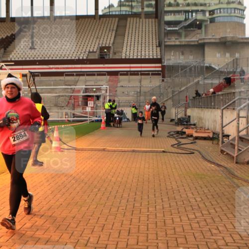 08.12.2024 - St. Pauli X-Mass-Run No. 14 Kathrin Stürmer Photography http://msf.ph/oto/7524998 08.12.2024 10:05:59 Ziel 40, 65, 529, 696, 1013, 1016, 1563, 2894 meine-sportfotos.de