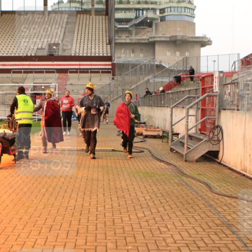 08.12.2024 - St. Pauli X-Mass-Run No. 14 Kathrin Stürmer Photography http://msf.ph/oto/7525090 08.12.2024 10:06:41 Ziel 129, 151, 165, 1720, 1940, 2062, 2208, 2346, 2843, 2861, 2888, 3337, 3338, 3342, 3343 meine-sportfotos.de