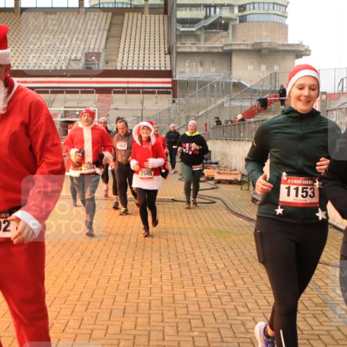 08.12.2024 - St. Pauli X-Mass-Run No. 14 Kathrin Stürmer Photography http://msf.ph/oto/7525169 08.12.2024 10:07:19 Ziel 9, 11, 83, 1092, 1152, 1153, 1274, 1297, 1685, 1867, 2350, 2501, 2504, 2505 meine-sportfotos.de