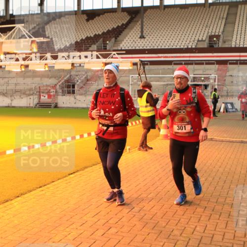 08.12.2024 - St. Pauli X-Mass-Run No. 14 Kathrin Stürmer Photography http://msf.ph/oto/7525261 08.12.2024 10:08:07 Ziel 292, 301, 485, 997, 1026, 1310, 1423, 1952, 1961, 2753 meine-sportfotos.de