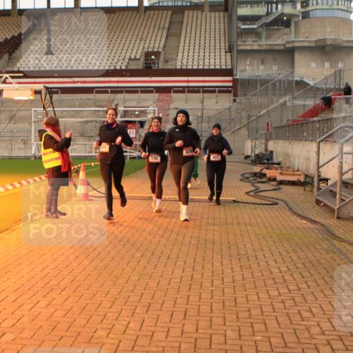 08.12.2024 - St. Pauli X-Mass-Run No. 14 Kathrin Stürmer Photography http://msf.ph/oto/7525297 08.12.2024 10:08:25 Ziel 23, 54, 136, 436, 449, 451, 731, 1167, 1183, 1310 meine-sportfotos.de