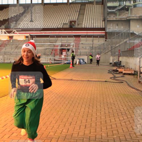 08.12.2024 - St. Pauli X-Mass-Run No. 14 Kathrin Stürmer Photography http://msf.ph/oto/7525312 08.12.2024 10:08:30 Ziel 23, 54, 136, 436, 449, 451, 930, 1167, 1183 meine-sportfotos.de