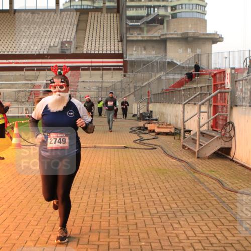 08.12.2024 - St. Pauli X-Mass-Run No. 14 Kathrin Stürmer Photography http://msf.ph/oto/7525356 08.12.2024 10:08:58 Ziel 12, 152, 325, 343, 891, 2749, 2752 meine-sportfotos.de
