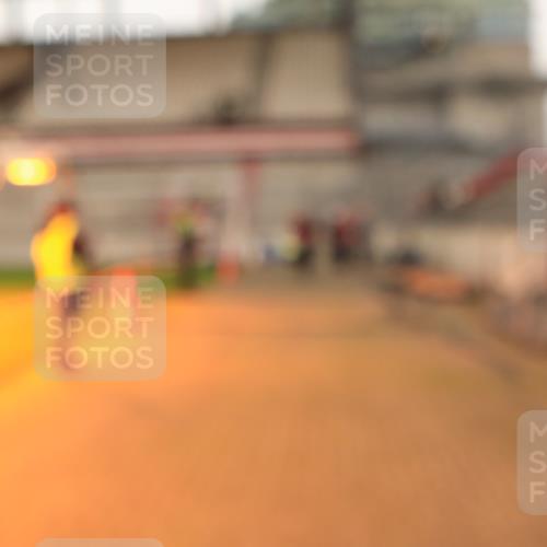 08.12.2024 - St. Pauli X-Mass-Run No. 14 Kathrin Stürmer Photography http://msf.ph/oto/7532158 08.12.2024 09:58:03 Ziel  meine-sportfotos.de