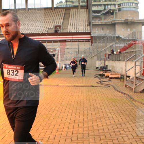 08.12.2024 - St. Pauli X-Mass-Run No. 14 Kathrin Stürmer Photography http://msf.ph/oto/7532189 08.12.2024 09:58:23 Ziel  meine-sportfotos.de