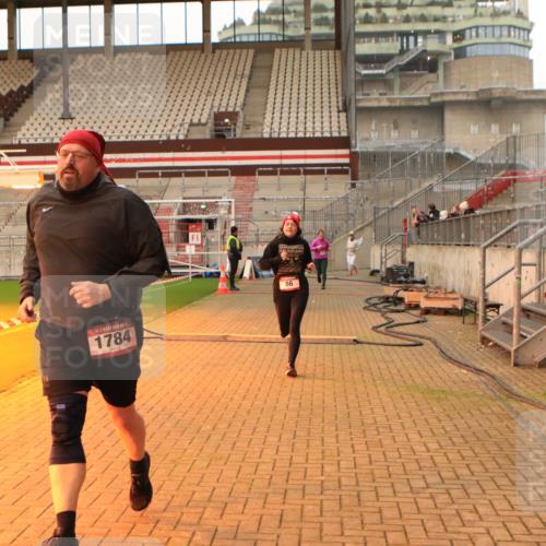 08.12.2024 - St. Pauli X-Mass-Run No. 14 Kathrin Stürmer Photography http://msf.ph/oto/7542938 08.12.2024 10:01:46 Ziel  meine-sportfotos.de