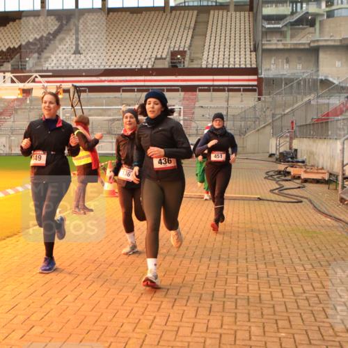 08.12.2024 - St. Pauli X-Mass-Run No. 14 Kathrin Stürmer Photography http://msf.ph/oto/7543968 08.12.2024 10:08:26 Ziel  meine-sportfotos.de