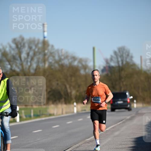 06.04.2025 - 44. Internationalen Wilhelmsburger Insellauf Dr. Thomas Lammeyer http://msf.ph/oto/7549449 06.04.2025 09:16:25 Laufen 4020 meine-sportfotos.de