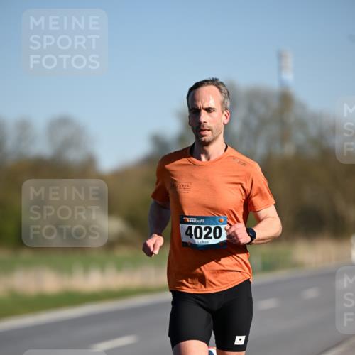 06.04.2025 - 44. Internationalen Wilhelmsburger Insellauf Dr. Thomas Lammeyer http://msf.ph/oto/7549473 06.04.2025 09:16:28 Laufen 4020, 1310 meine-sportfotos.de