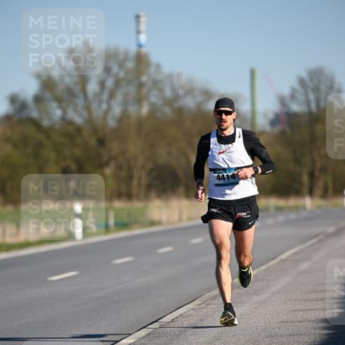06.04.2025 - 44. Internationalen Wilhelmsburger Insellauf Dr. Thomas Lammeyer http://msf.ph/oto/7549482 06.04.2025 09:17:03 Laufen  meine-sportfotos.de