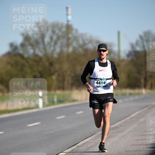 06.04.2025 - 44. Internationalen Wilhelmsburger Insellauf Dr. Thomas Lammeyer http://msf.ph/oto/7549485 06.04.2025 09:17:04 Laufen 4414 meine-sportfotos.de