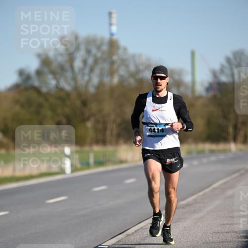06.04.2025 - 44. Internationalen Wilhelmsburger Insellauf Dr. Thomas Lammeyer http://msf.ph/oto/7549486 06.04.2025 09:17:04 Laufen  meine-sportfotos.de