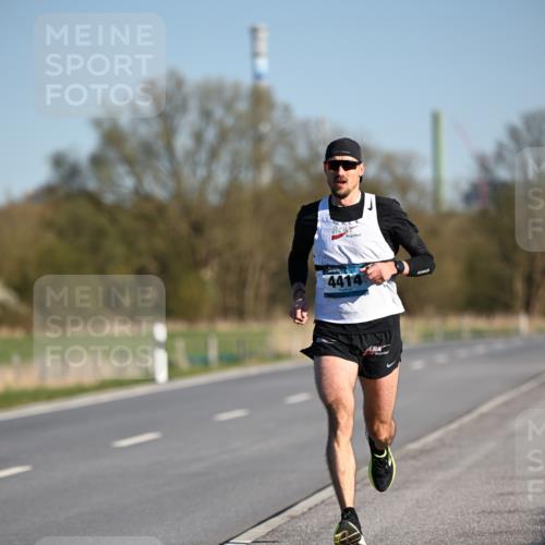 06.04.2025 - 44. Internationalen Wilhelmsburger Insellauf Dr. Thomas Lammeyer http://msf.ph/oto/7549487 06.04.2025 09:17:04 Laufen 5, 4414 meine-sportfotos.de