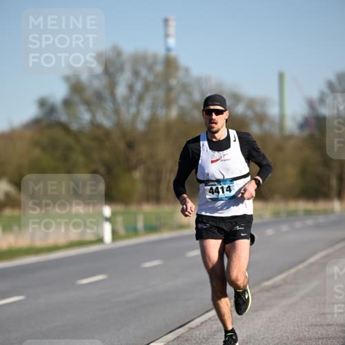 06.04.2025 - 44. Internationalen Wilhelmsburger Insellauf Dr. Thomas Lammeyer http://msf.ph/oto/7549488 06.04.2025 09:17:04 Laufen 4414 meine-sportfotos.de